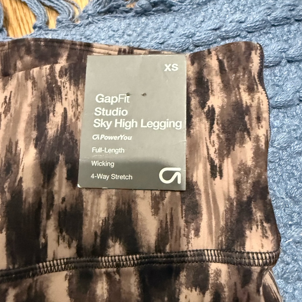 GAP Sky High Legging - Black and Brown
